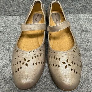 NEW…Romika Women’s 37/6-6.5 Jackie Metallic Gold Leather Mary Jane‎ Shoes